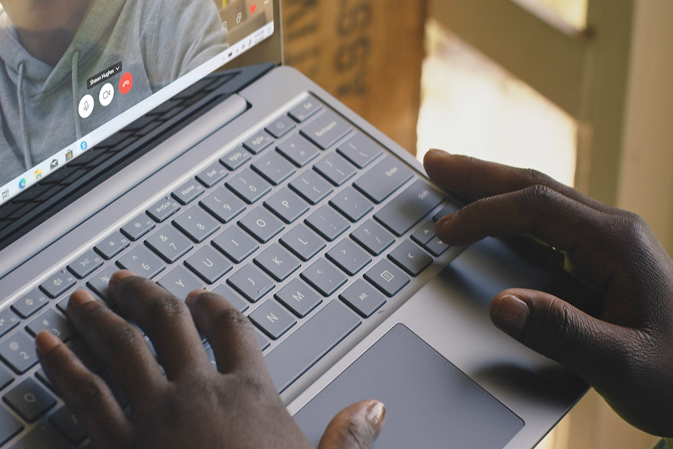 Surface Laptop Go